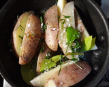 Foto del paso 3 de la receta: Papas al limón y hierbas