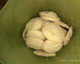 Foto langkah ke 5 dari resep Kukis Sagu Maizena Susu.