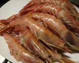 A picture of step 1 of Gamberoni al forno.