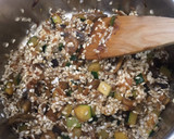 Foto del paso 7 de la receta: Arroz salteado con verduras y salsa de soja