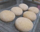 Foto langkah ke 11 dari resep Sourdough Bomboloni Ubi Kuning.
