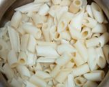 A picture of step 1 of Minestrone soup.