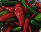 Foto langkah ke 1 dari resep Rempeyek Cabe Rawit.