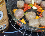 Foto del paso 6 de la receta: Albóndigas al horno con garbanzos, judías y champiñones