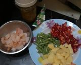 Foto langkah ke 1 dari resep Gulai udang, buncis & kentang.