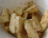 Foto del paso 2 de la receta: Papas saborizadas y pechuguitas grilladas
