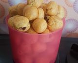 Foto langkah ke 6 dari resep Soes kering isi coklat.