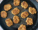 Foto del paso 9 de la receta: Galletitas de avena y banana (12 u)
