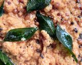 A picture of step 4 of Vada and coconut chutney.