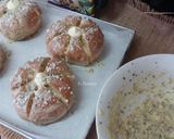 Gambar langkah 8 resipi Korean Garlic Cheese Bun.