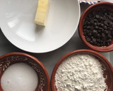 Foto del paso 1 de la receta: Galletas increíbles, de huevo cocido y chocolate