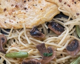 Foto del paso 1 de la receta: Pasta de pollo con champiñones