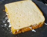 ચીઝ ચોકલેટ સેન્ડવીચ(Cheese chocolate sandwich recipe in gujarati રેસીપી સ્ટેપ3ફોટો