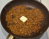 A picture of step 2 of 5-Minute Hamburger Rice Bowl! Ground Beef and Onion Stir-Fry.