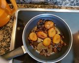 Foto del paso 3 de la receta Chuletas de cordero con frutos secos al moscatel