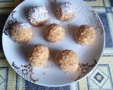 1311. Grízes túró gombóc birsalma szósszal és édes tejföllel ! recept fázis 5 fotója