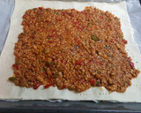 Foto del paso 3 de la receta: Pastel de hojaldre,carne picada de pollo