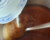 Une image de l'étape 4 de Soupe de nouilles Udon aux œufs et aux champignons de Paris.