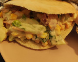 Foto del paso 3 de la receta: Pan pita relleno de ensalada rosa