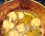 A picture of step 2 of Dahi pulki.