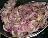 Foto langkah ke 1 dari resep Caramelized Onion.