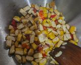 Foto langkah ke 3 dari resep Tumis Tahu, Tauge dan Caisim.
