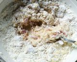 Foto del paso 3 de la receta: Bizcochitos de grasa con salame