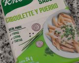 Foto del paso 4 de la receta: Pollo al curry con zapallitos y cebolla