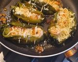 Foto del paso 6 de la receta: Chile relleno de camarones keto