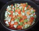Foto del paso 2 de la receta: Crema de verduras con piña (mazorca de maíz)