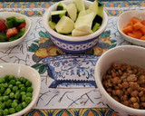 Foto del paso 2 de la receta: Arroz con lentejas, solomillo y verduras al curry