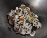 Foto langkah ke 3 dari resep Fusilli Aglio Olio.