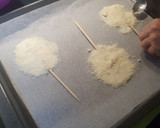 Foto del paso 2 de la receta: Piruletas de queso!!