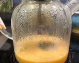 A picture of step 3 of Saffron milk tea.