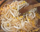 Foto del paso 3 de la receta: Rajas poblanas en olla de barro