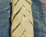 Foto del passaggio 2 della ricetta Roll sfoglia, verze, prosciutto cotto scaglie pecorino