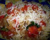 Foto del paso 12 de la receta: Fideos tirabuzones a la caprese