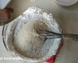 Foto langkah ke 4 dari resep Kue Sapik Khas Minang.