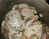 Foto del paso 2 de la receta: Pollo asado con patatas y plátanos fritos
