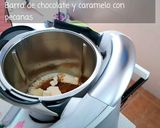 Foto del paso 1 de la receta: Barra de chocolate y caramelo con pecanas TM6