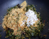 முருங்கைக் கீரை, பூ பொரியல் ரெசிபி ஸ்டேப் 5 புகைப்படம்