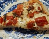Foto del paso 8 de la receta: Pizza con tomate fresco (2 mitades)