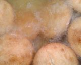 A picture of step 4 of Khsta poori.