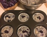 Hình bước làm 5 của món Blue Berry Muffins