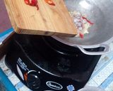 Foto langkah ke 4 dari resep Sayuran tumis sosis pedas mantap.