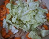 Foto langkah ke 3 dari resep Sayur Sop Sosis Bakso.