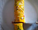 Foto langkah ke 5 dari resep Telur Dadar Abon Gulung.