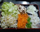 Gambar langkah 3 resipi Yakisoba (Japanese stir fry noodles) by Rina.