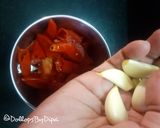 A picture of step 3 of Momo Chutney.