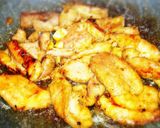 รูปขั้นตอนการทำที่ 3 ของ หมูหมักนมสดผัดกระเทียม